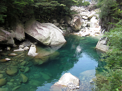 銚子川の魚飛渓